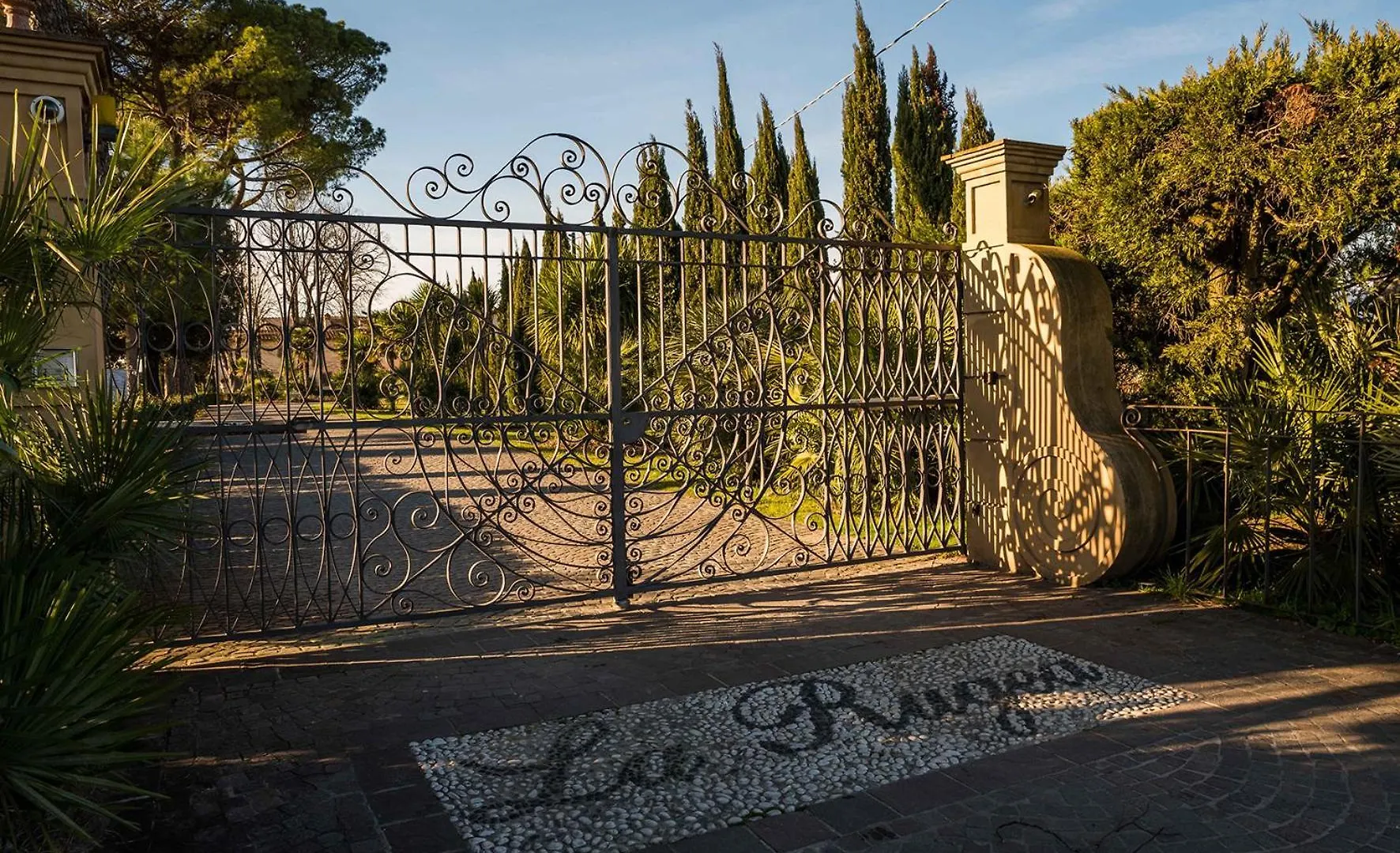 Agriturismo La Rugea - Le Spighe Prato  Italy